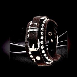Leather Buckle Bracelet l Grunge l Trend l Rock l Black or White l New